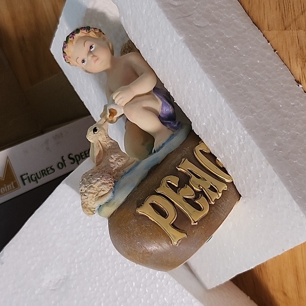 Vintage NIB  Crown Point "PEACE" Figures Of Speech Decor - Picture 3 of 7